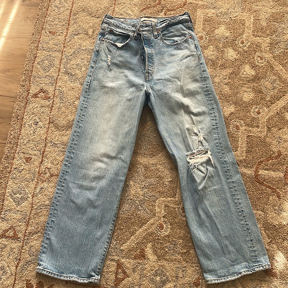 Levi’s ribcage straight ankle jeans W28L27